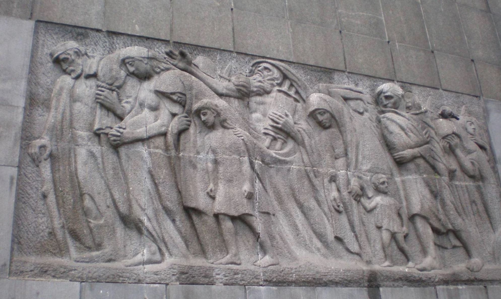 Image for 2024 YAHAD - IN UNUM EDUCATIONAL LEADERSHIP FIELD SEMINAR - DAY 1 November 23: Warsaw Lisa, Sarah, Mark, Kira